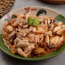 ก้ามปูผัดผงกะหรี่ (กับข้าว)