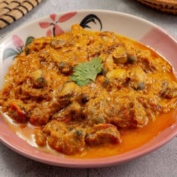 หอยเชลล์ผัดผงกะหรี่ (กับข้าว)