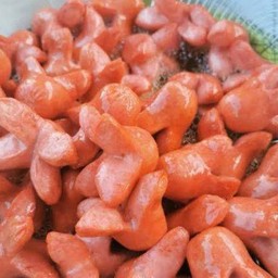 ไส้กรอกแดงทอด ชุดล่ะ