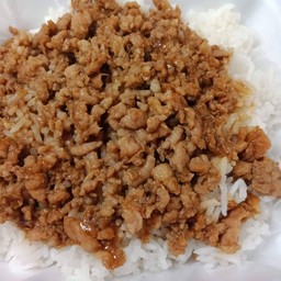 ข้าวราดหมูสับซีอิ๊ว
