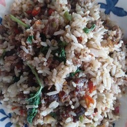 กะเพรามันเนื้อคลุกข้าว