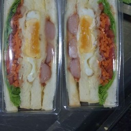 แซนวิชหลังบ้าน&ครัวน้องมัตัง