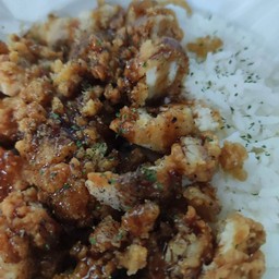 ข้าวไก่ทอดราดซอสทงคัตสึ