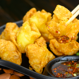 เกี๊ยวไข่ทอดกรอบ