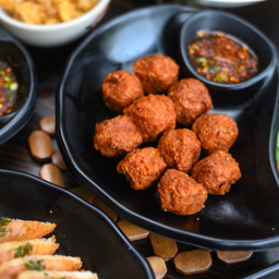 ลูกชิ้นกุ้งทอดด