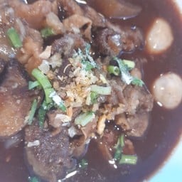 ก๋วยเตี๋ยวเนื้อ