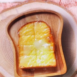 ขนมปังปิ้ง เนยนม