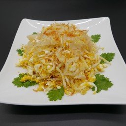 หูฉลามผัดไข่และกังป๋วย