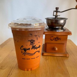 ชาไทยเย็นกาแฟ