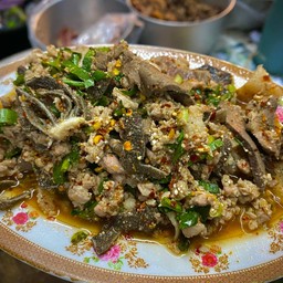 ลาบเนื้อสุกขม
