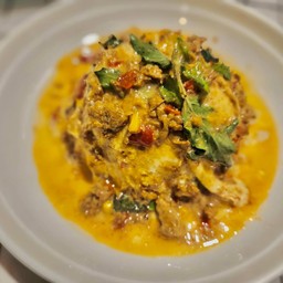 ข้าวไข่ข้นกะเพราไก่ ลงตัว