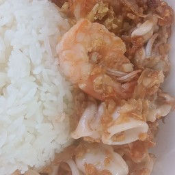 ข้าวทะเลทอดกระเทียม
