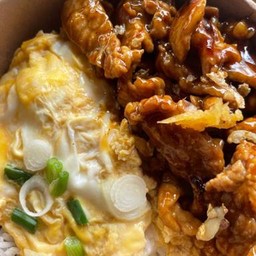 ข้าวไก่กระเทียม