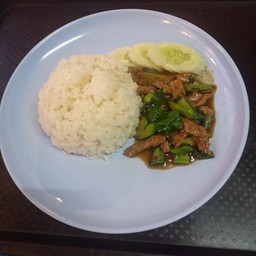 คะน้าเนื้อผัดน้ำมันหอย