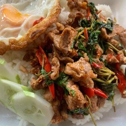 กระเพรา & ยำแซ่บแซ่บลิ้น