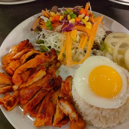 ข้าวหน้าไก่สไปรซี่ (ราคาไม่รวมไข่)