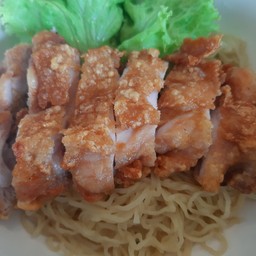 Crispy Chicken Noodles With Fish Sauce