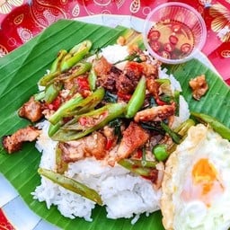 ป้าบุญสมกระเพราถาด