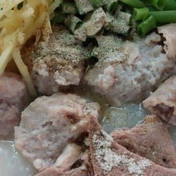 โจ๊กบ้านแม่ตะวันกับหิ่งห้อย