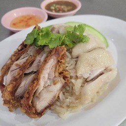 ข้าวมันไก่ต้มและทอด