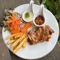สเต็กไก่ย่างจิ้มแจ่ว