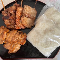 4xหมูปิ้ง, 2xอกไก่ย่าง, 2ข้าวเหนียวนึ่ง