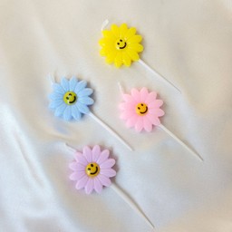 เทียนวันเกิดดอกเดซี่สีพาสเทล1เล่ม (สุ่มสี)