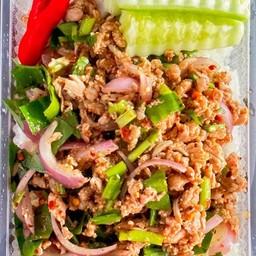 ข้าวลาบหมู