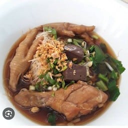 ก๋วยเตี๋ยวไก่ตลาดนัดรุ่งเจริญ