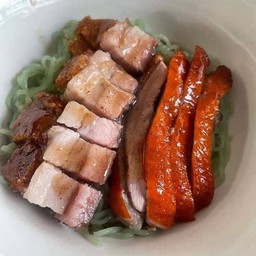บะหมี่เป็ดหมูกรอบ(เป็ดสมิธ)
