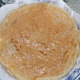 โรตี กลมนุ่ม ทาเนยถั่ว(ม้วนกระดาษ)