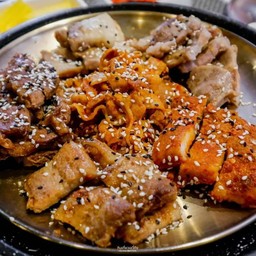 Grilled Pork หมูย่าง 500G.
