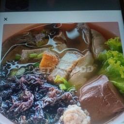 ต้มเลือดหมูสาหร่าย