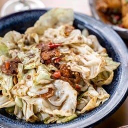 กะหล่ำปลีคั่วกะปิ