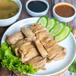 ไก่ต้มครึ่งตัว