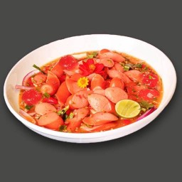 ยำไส้กรอก+ไข่แดงเค็ม