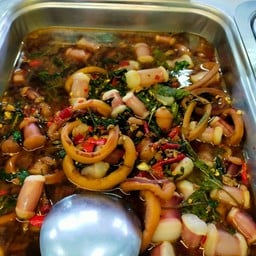 กะเพราเต็มอิ่ม