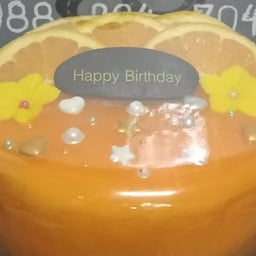 By Ann ( เครื่องดื่ม เบเกอร์รี่ ลูกชิ้นทอด )