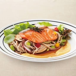 โซบะปลาแซลมอนซอสมิโซะ