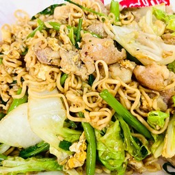 ผัดมาม่า