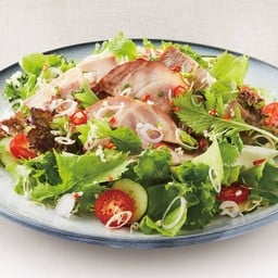 ยำสลัดหมูย่าง