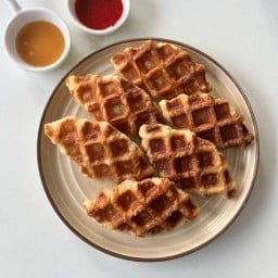 Feelings Barter Cafe (คราฟเจลาโต้ กาแฟสด ครอฟเฟิลอบสด) สาขา ลาดพร้าว