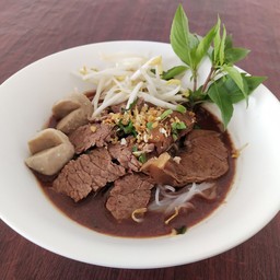 ก๋วยเตี๋ยวเรือเนื้อ