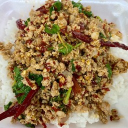 ข้าวกะเพราหมูสับ ( ไร้น้ำมัน )