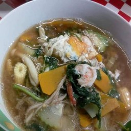 ร้านแกงเลียงเห็ดรวมร้อนๆ น้ำพริก ส้มตำ