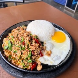 เจ๊เบนซ์ ผัดไทย หอยทอด สุกี้ มาม่าปากเจ่อ สาขา ล้านเมือง สาขา ล้านเมือง