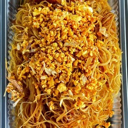 เส้นหมี่ผัดกระเทียมเจียว