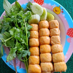 ส้มส้ม ลูกชิ้นทอด ส้มตำ ดงอุดม