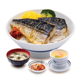 ข้าวหน้าปลาซาบะย่างซีอิ๊วและมินิไข่ตุ๋น