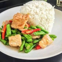 ครัวริมทาง  ขนมจีน น้ำเงี้ยว เชียงรายอาหารตามสั่ง ยำแซ่บ